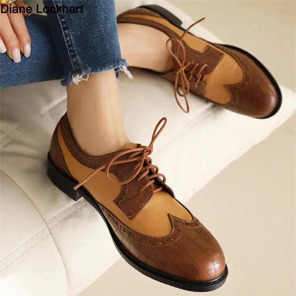 Round Toe Woman Shoes Lace-Up Bullock Carving Loafers Low Heel Chunky Ladies British Style Oxfords Flats Zapatos Mujer Brown 1
