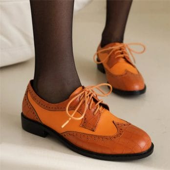 Round Toe Woman Shoes Lace-Up Bullock Carving Loafers Low Heel Chunky Ladies British Style Oxfords Flats Zapatos Mujer Brown 2