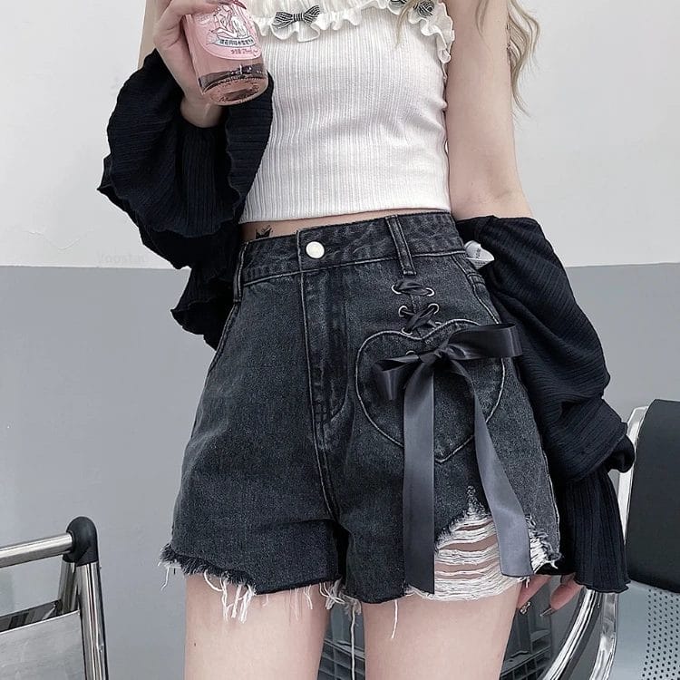 Summer Vintage Y2k Denim Shorts Women Korean Sweet Hearts Bow Bandage Hole Short Pants Female Harajuku Chic Loose Punk Jeans 1