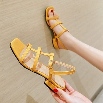 2022 New European Style Open Toe Summer Women Shoes Thick Heel Shoes with Square Head Black Sandals Back strap Ladies Party Shoe 3